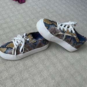 Steve Madden platform shoes size 6
